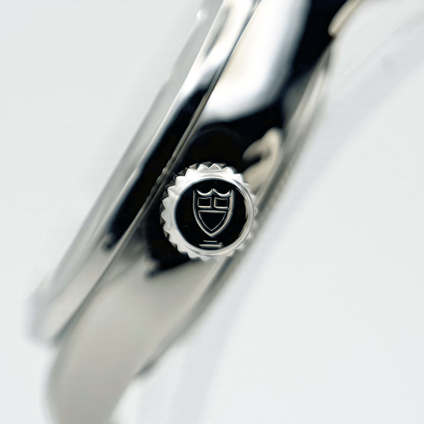 TUDOR 1926 28mm ホワイトダイアル ダイヤモンド 自動巻き レディース腕時計