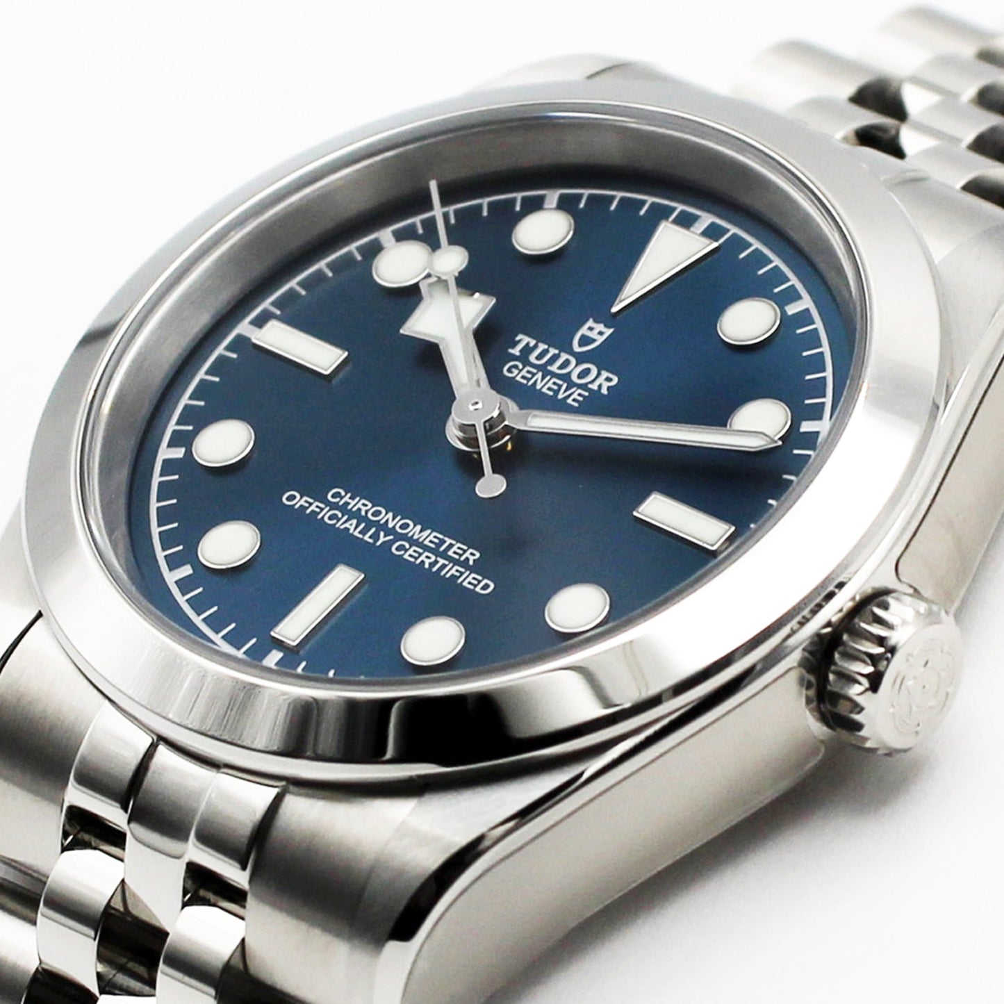 TUDOR Black Bay 36 M79600-0002 斜め側面（6時側）