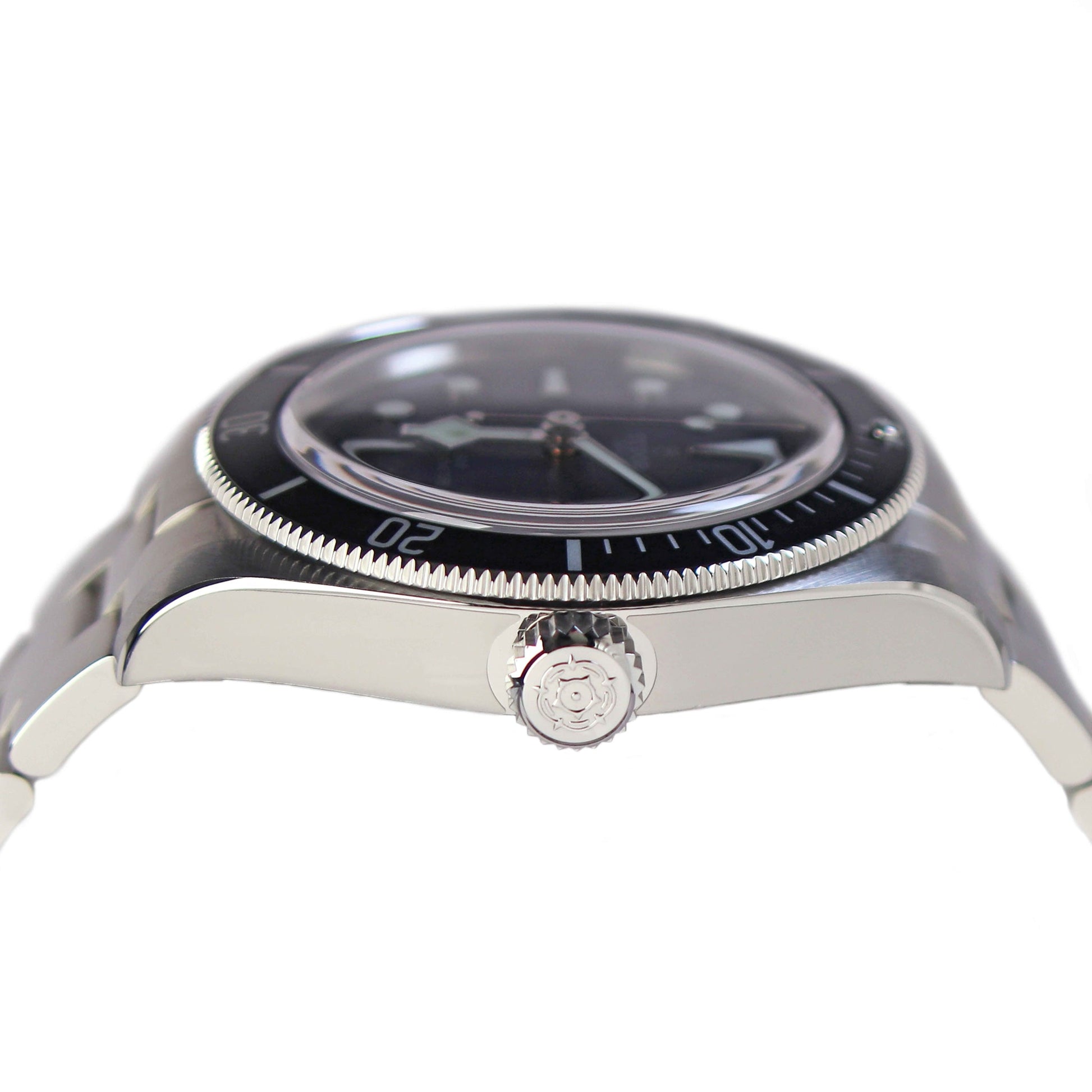 TUDOR Black Bay 58 M7943A1A0NU-0001 ディスプレイ台正面