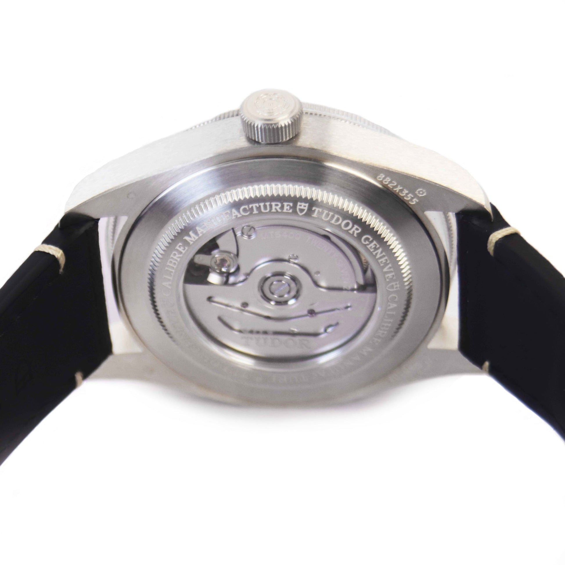 TUDOR Black Bay M79010SG-0001 裏蓋ムーブメントクローズアップ
