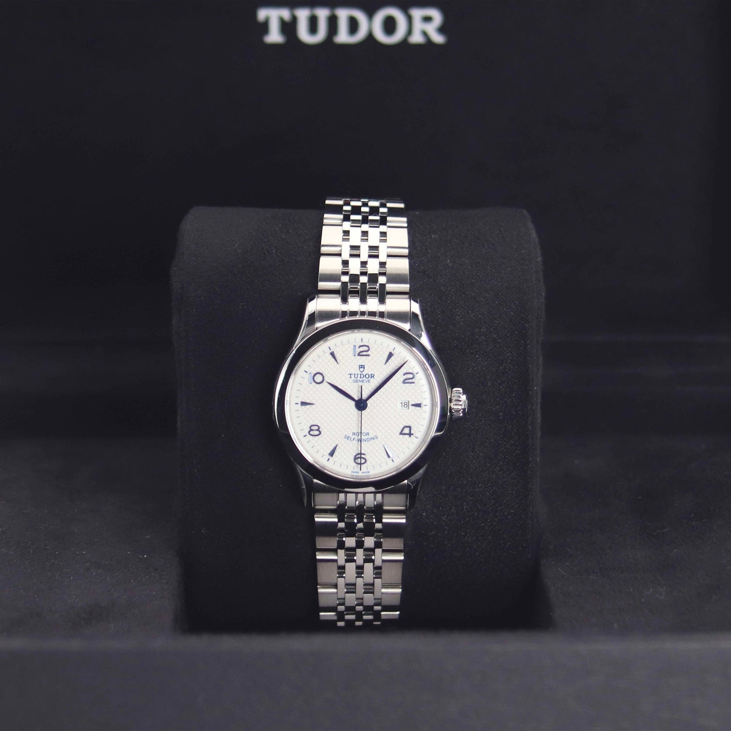TUDOR 1926 28mm M91350-0005 斜め正面