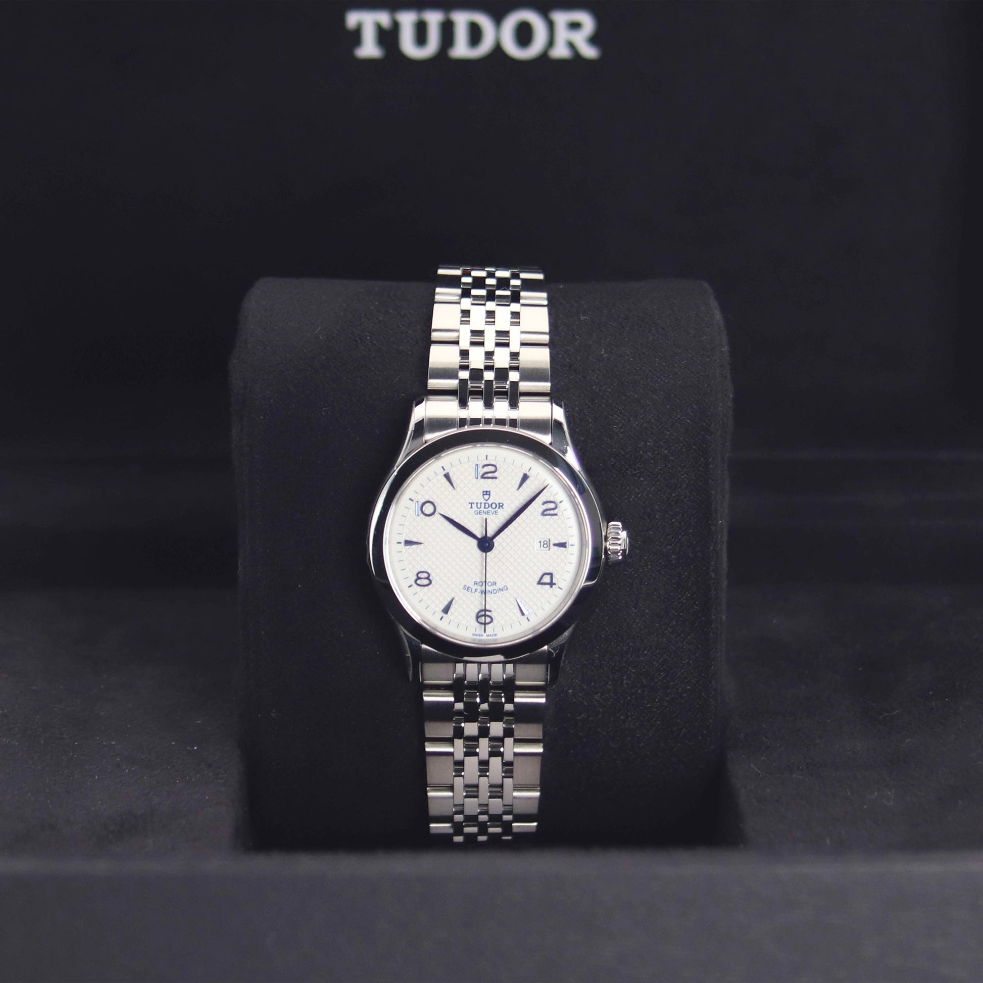 TUDOR 1926 28mm M91350-0005 斜め正面