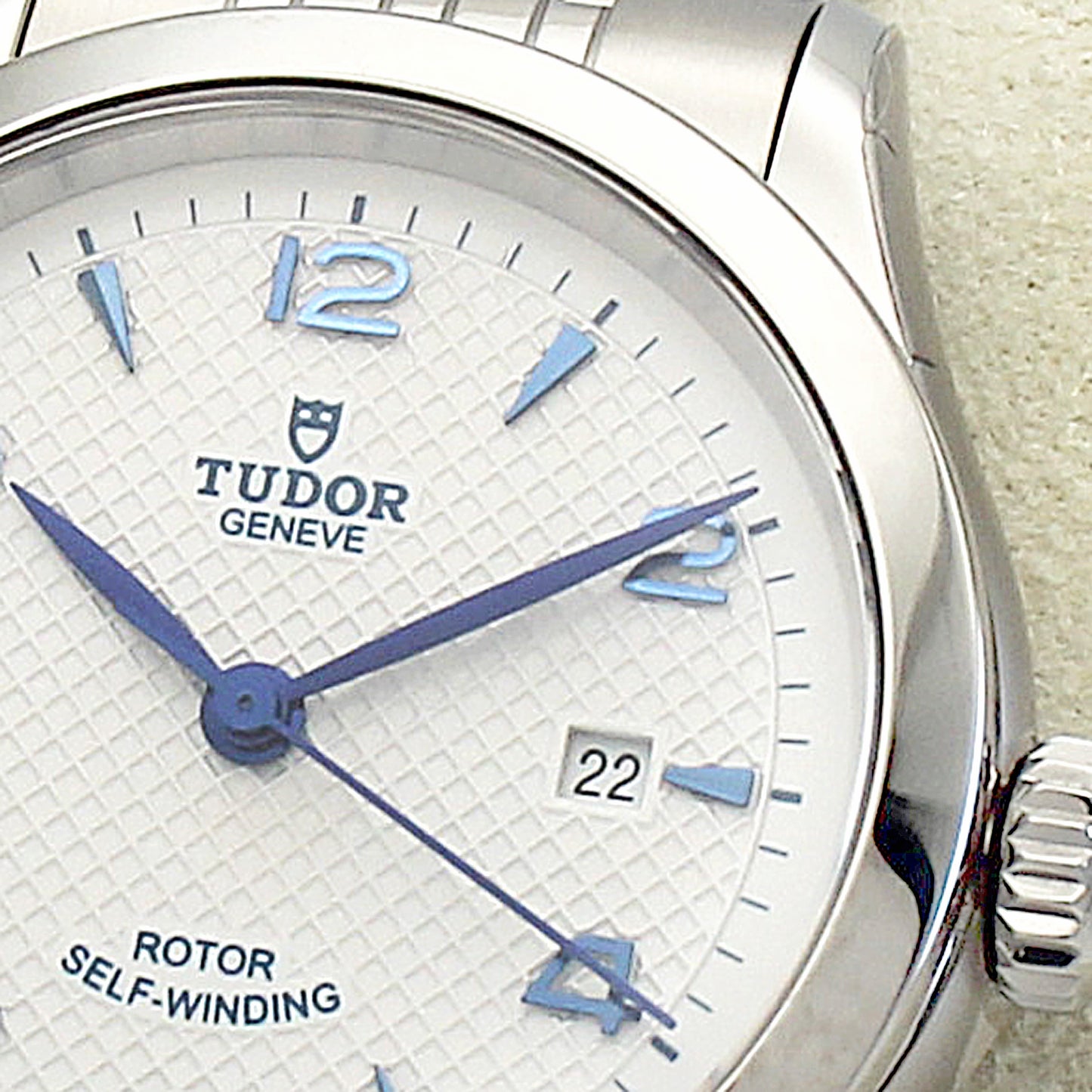 TUDOR 1926 28mm オパライン＆ブルーダイアル 自動巻き レディース腕時計