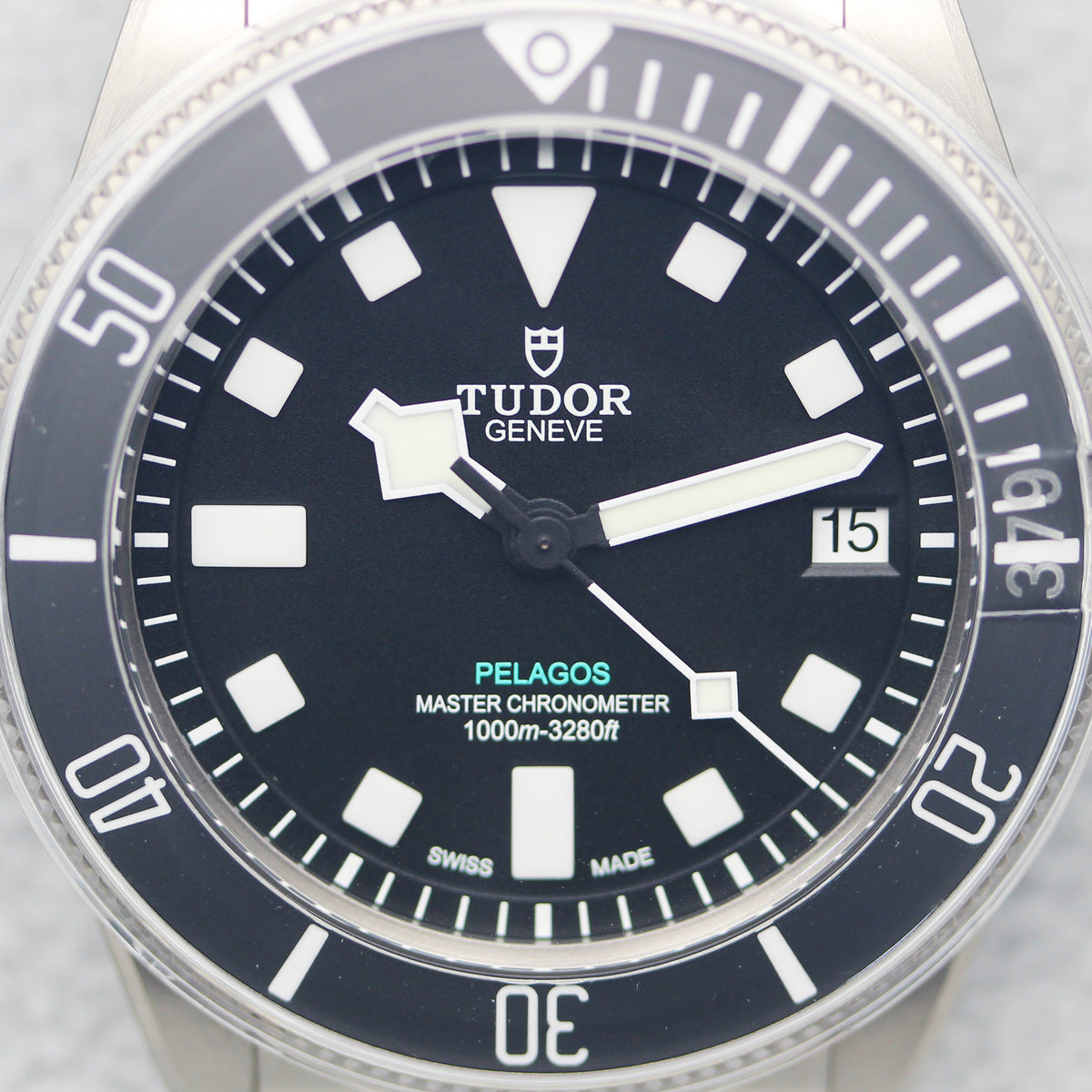 TUDOR Pelagos Ultra 43mm ブラック 自動巻き 1000m防水 ダイバーズ