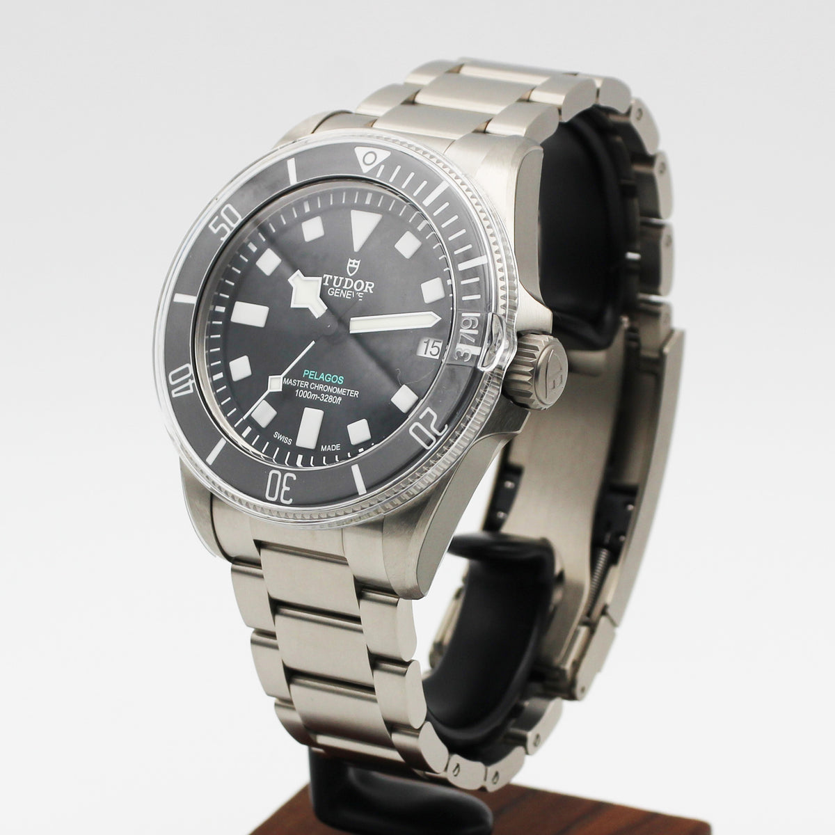 TUDOR Pelagos Ultra 43mm ブラック 自動巻き 1000m防水 ダイバーズ