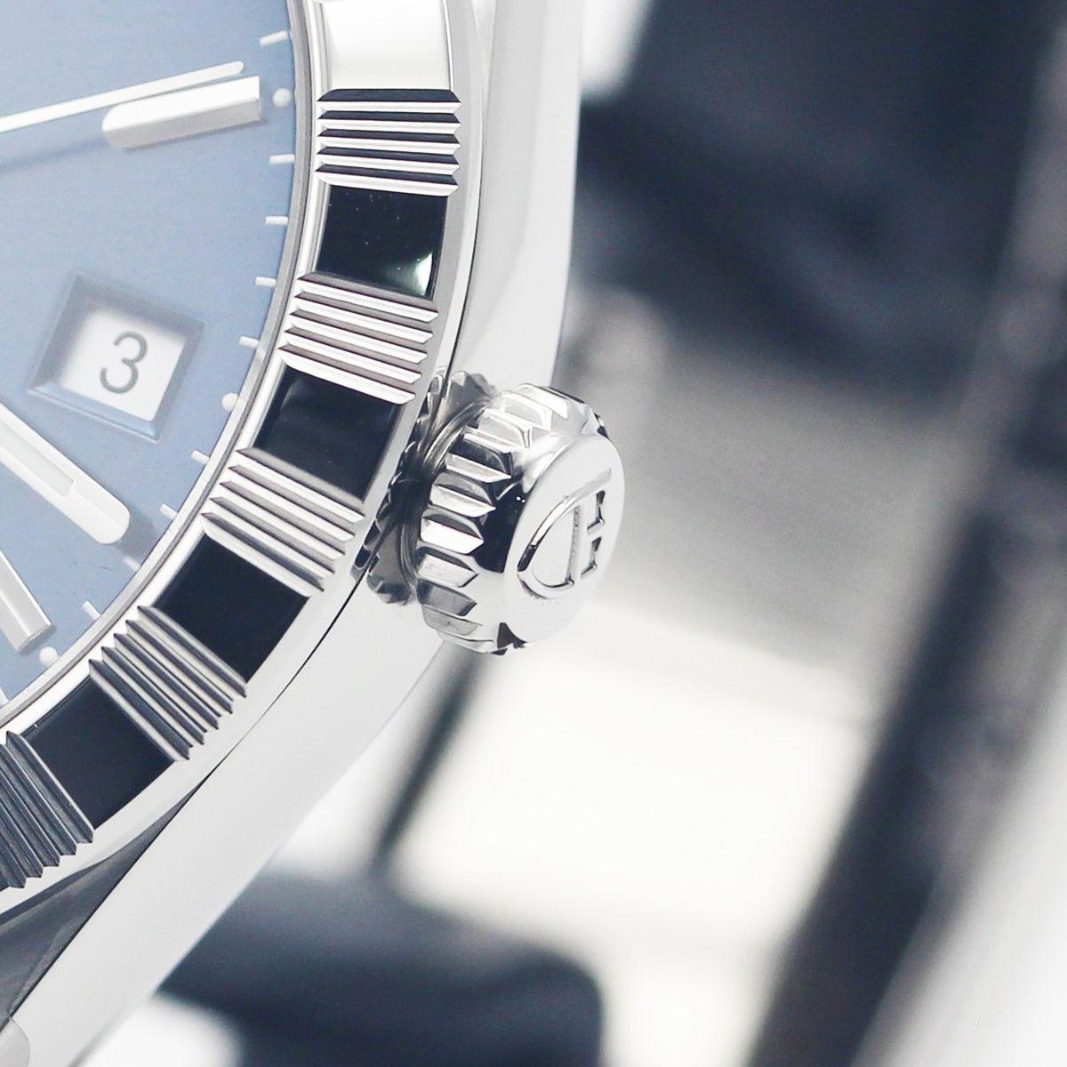 TUDOR Royal 36mm ブルーダイアル 自動巻き ユニセックス