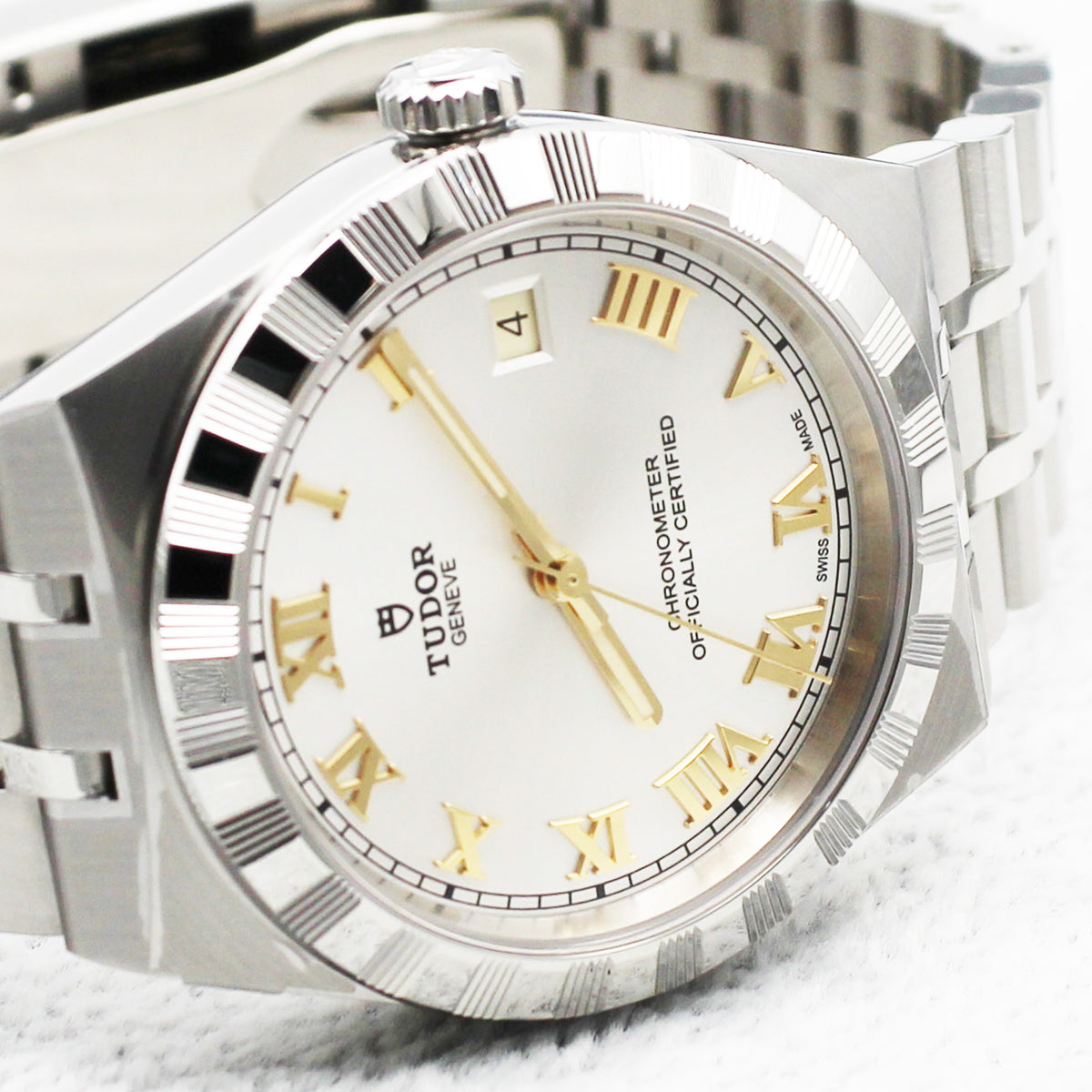 TUDOR Royal 36mm シルバーダイアル 自動巻き ユニセックス