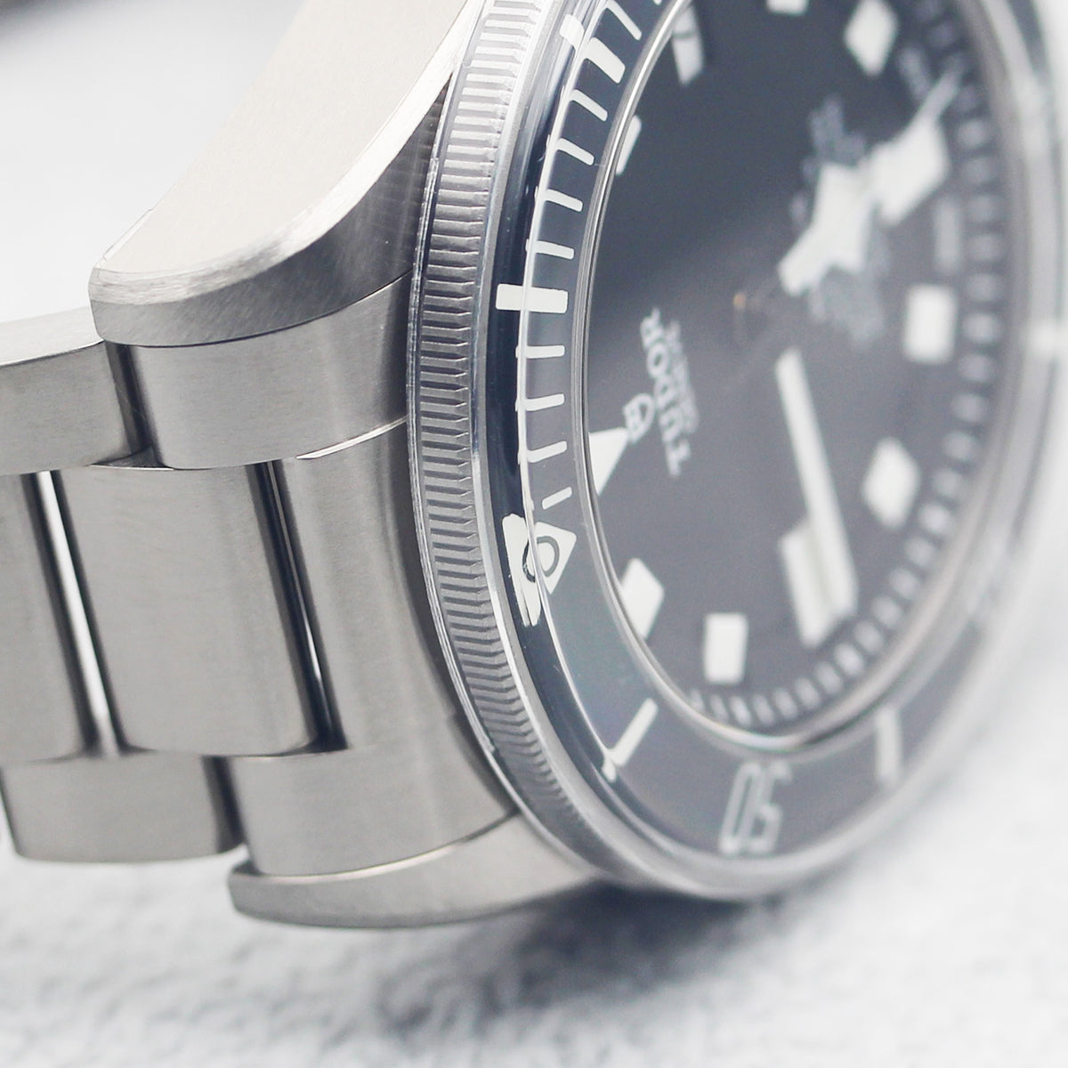 TUDOR Pelagos 42mm ブラックダイアル チタン 自動巻き ダイバーズ