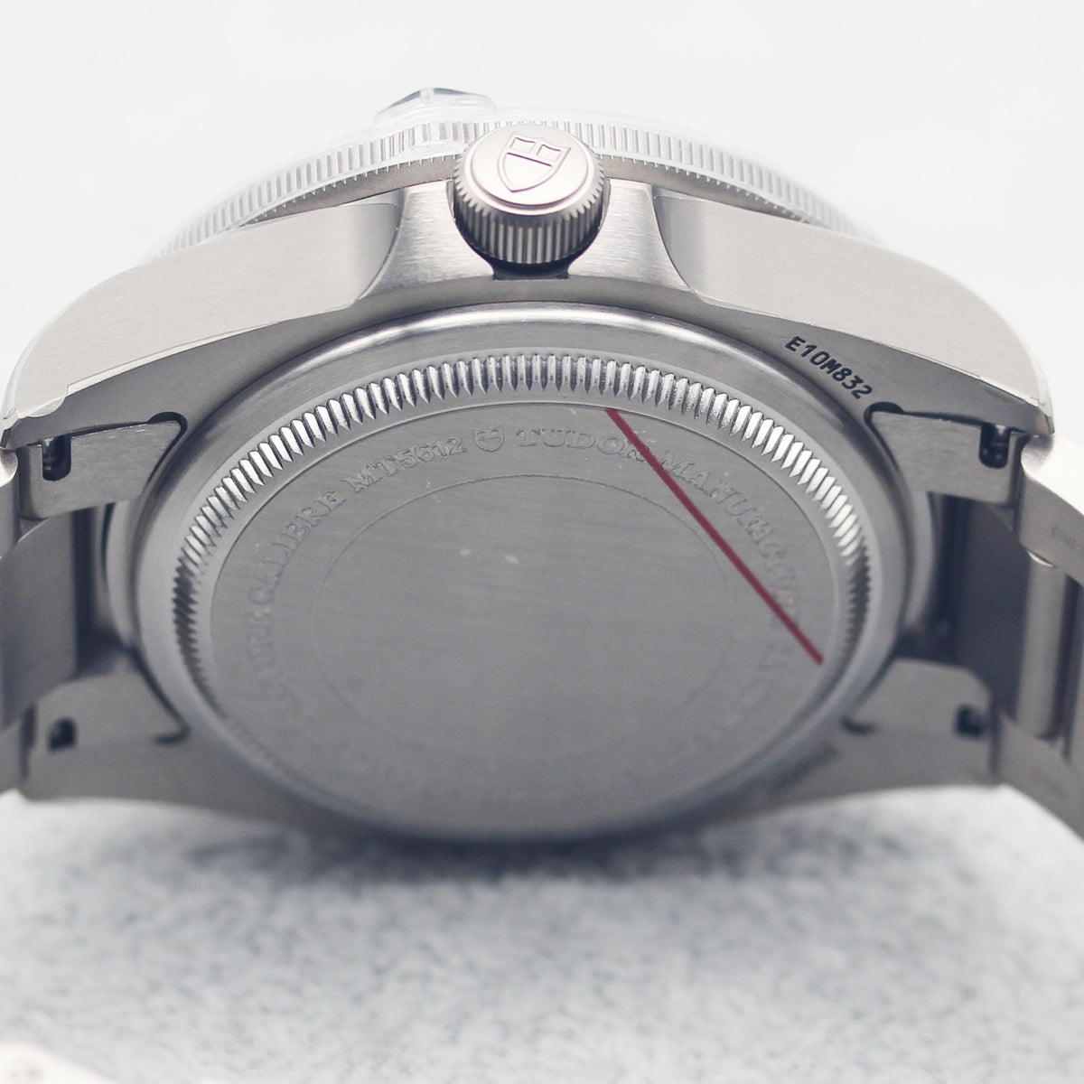 TUDOR Pelagos 42mm ブラックダイアル チタン 自動巻き ダイバーズ